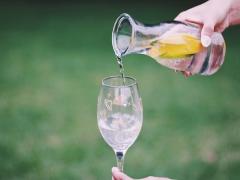 お金をかけずにできる♡ 1日1.5～2.0L水を飲むだけの簡単ダイエット！