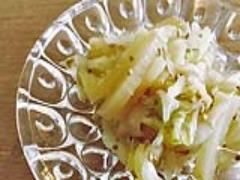 鍋で余った○○が大変身！ シャキっとおいしい「白菜のゴマ油和え」