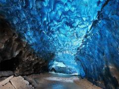 世界には冬にしか見られない景色がある。自然が生み出す冬だけの絶景4選