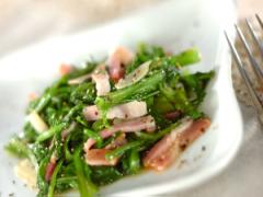 10分で完成！ 手早く作れる「菊菜のガーリック炒め」