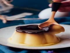 ぷるっぷるのアイツが好き。全国の食べに行きたくなるプリンのお店＋レシピ集