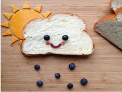 グルテンフリーで低カロリー、夢のような食べ物クラウドブレッドって？