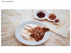 ローラの「豆乳ヨーグルト」が気になる！ペタンコお腹に導く発酵食が話題