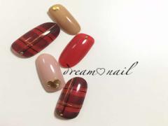 赤ネイルが恋しくなる季節♡ささくれ無し＆潤いあるキレイな手の大人女性に