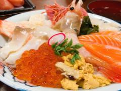 ボリューム満点！札幌のプリっと新鮮な海鮮丼が食べられるお店