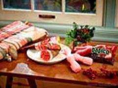 大人な濃厚“苺アイス”を堪能！グリコ期間限定「ジャイアントコーン 大人の苺生チョコ」