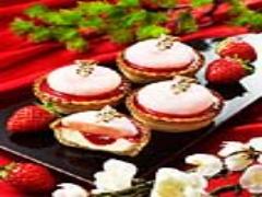 ピンク×赤の“いちごカラー”が華やか♪PABLOmini、“いちごあん”入りピンクの大福のせチー