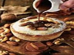 キャラメルが贅沢に香る！冬の季節限定ミニチーズタルト登場！クリスマスバージョンも