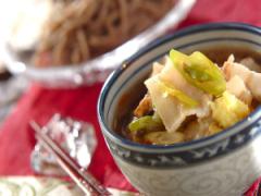 まるでラーメン!? 冷えた体に沁みわたる、肉つけそば