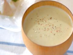 子どもに人気！ 濃厚＆クリーミーな、 サツマイモのココナッツポタージュ