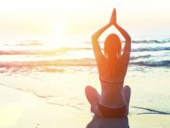 ヨガとストレッチって何が違うの？私に合う方法は、どっち？