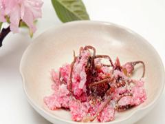 桜は見て良し、食べても良し！桜の塩漬けの効能と簡単レシピ《栄養士解説》