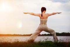 ヨガでやせる？やせない？「ダイエット効果」のあるヨガとは