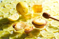 まろやかはちみつと爽やかレモン♪ 話題のチーズタルト専門店BAKEから『はちみつがけレモン