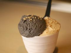 目指せヘルシー女子♡食べて元気になる、ごまのヘルシーアイス