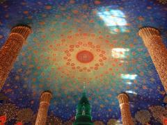 芸術の域！宇宙のような天井画が幻想的なバンコク「ワット・パクナム」がブーム確実