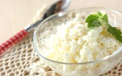 おうちで簡単＆ふわふわ食感！ 白桃缶のヨーグルトソルベ