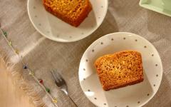 秋のはじめのおやつに！ 米粉のシナモンキャロットケーキ