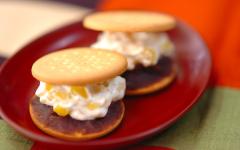 甘露煮を使って簡単おいしい！ 栗のクリームサンド