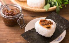 冷蔵庫に常備確定！すぐ作れておいしい！切って炒めるだけの万能味噌レシピ