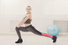 美脚ポイントは「内もも」にあり！下腹も凹む、腸腰筋ストレッチ