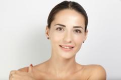 “首こり”解消で、肩こりもスッキリ！首なが美人エクササイズ