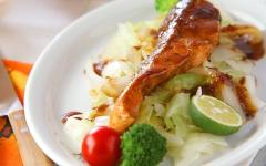 いまが旬で美味しい！ 秋鮭の和風ソテー