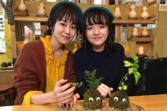 小島藤子＆宮崎香蓮、芸術の秋を楽しむ青森旅　十和田湖を一望の宿で2人きりの夜