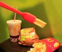 マクドナルド、全米で話題の“食べられるフォーク”が日本初上陸