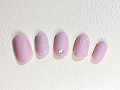 シルバーラメでさりげなく描いたレオパード柄【365日ネイル】 |