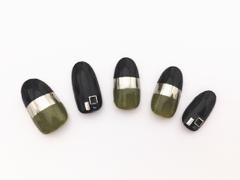 ミラーネイル、初心者ならちょこっとボーダーで冒険【365日ネイル】 |