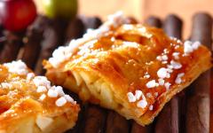 甘酸っぱくて美味しい！ 秋の果物を使ったスイーツレシピ