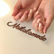 海外のインスタグラマーから学ぶ。シンプルお洒落ネイル9選