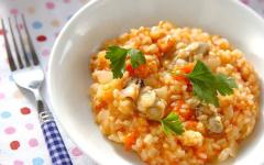 うまみと酸味のバランスが絶妙！ カキのトマトリゾット