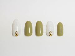 ホワイトマーブル×スモーキーグリーンのエスニックネイル【365日ネイル】 |