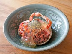 カニの身もエキスもたっぷり！ 旬の魅力を味わい尽くす、名店『石かわ』一門の実力派が開