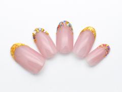 上品フレンチネイルにちょっと飽きたら…スタッズ＋ホイル載せでこんなに変われる！【3