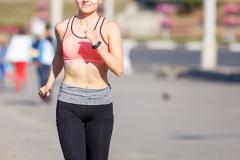 「おへそ」で歩く！？美脚&amp;くびれを育てるダイエットウォーク