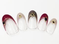 変形フレンチは、大人カラー＆ゴールドパーツがポイント！【365日ネイル】 |