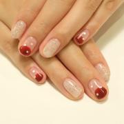 どんなカラーでも指先に馴染む♡冬の「丸フレンチネイル」10選