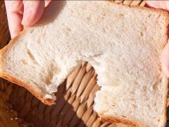 開店30分で完売!? もっちり食感がたまらない、幻の「角食パン」を一度は食べてみるべし