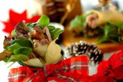 クリスマスの定番をアレンジ！ ローストチキンとベビーリーフのクレープ