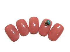 大人キレイな指先に！ビジューが主役のシンプルデザイン【365日ネイル】 |