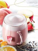 スタバ、ピーチの香り漂う華やかなドリンクが日本限定登場