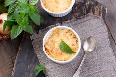 グラタンは“皿ごと冷凍”が便利!? 時短を叶える「レンチンホワイトソースでいつでもグラ