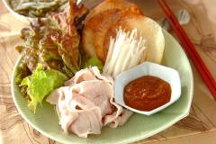 ほんのり香るユズの風味がたまらない！ 「ゆで豚ユズみそ添え」