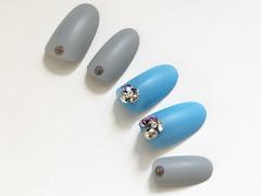 1月の青空のような澄んだブルーを差し色に【365日ネイル】 |