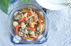 15分で完成！レンジで作る『たっぷり野菜と鶏肉のエスニック風味』