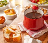 チョコだけじゃない♡バレンタインに食べたい甘～いフォンデュレシピ