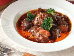 【驚きの時短ワザ】4つのテクニックを実践するだけで、いつもの「ビーフシチュー」がプロ